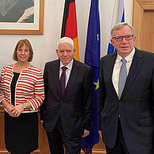 Bild mit den Co-Vorsitzenden des Deutschen Richterbundes, Barbara Stockinger und Joachim Lüblinghoff, sowie dem Präsidenten des Zentralrats der Juden in Deutschland, Dr. Josef Schuster, und den beiden Geschäftsführer Daniel Botmann und Sven Rebehn